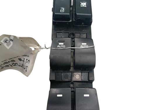 Used Left front window switch HYUNDAI IONIQ (AE) 1.6 GDI Hybrid (141 hp) 29633109