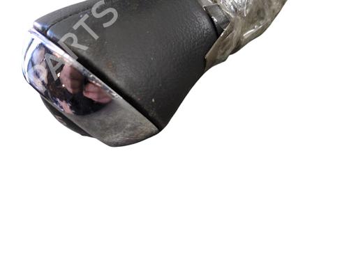Used Shift knob Shift knob TOYOTA AYGO (_B4_) 1.0 (KGB40) (69 hp) 28521660 28521660