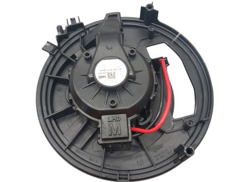 Heater blower motor VW GOLF VIII (CD1, DA1) 2.0 TDI | BP25057628M62 - Image 3