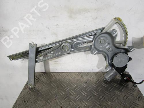 Used Front right window mechanism Front right window mechanism 25069732 25069732