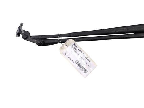 Used Front windshield wiper arm TOYOTA YARIS (_P13_) 1.5 Hybrid (NHP130_, NHP130) (101 hp) 29759890