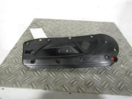 Høyre foran invendig håndtak FIAT GRANDE PUNTO (199_) 1.2 (65 hp) 25108268