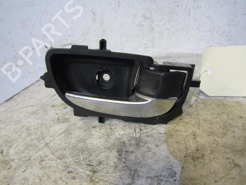 Used Front right interior door handle TOYOTA YARIS (_P13_) 1.5 Hybrid (NHP130_, NHP130) (101 hp) 25106548