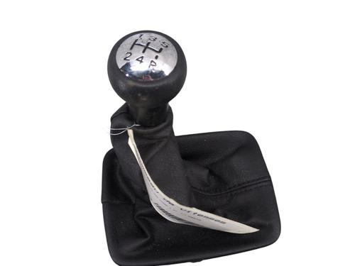 Used Shift knob PEUGEOT 206 Hatchback (2A/C) 1.4 i (75 hp) 30739036
