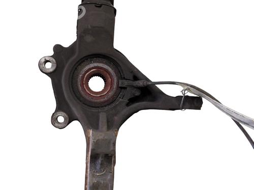 Used Left front steering knuckle PEUGEOT 5008 (0U_, 0E_) 1.6 HDi (112 hp) 27237826