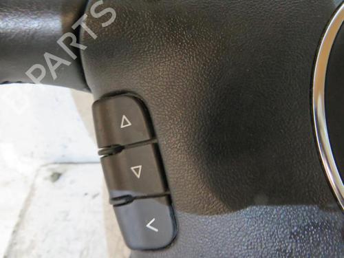 steering-wheel-audi-a4-b6-avant-8e5-2000-2001-2002-2003-2004-2005-25092374 main image
