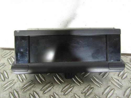 instrument-cluster-citroen-c4-cactus-12-vti-82-9821714180-2014-10588344 main image