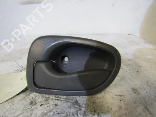 Venstre bak invendig håndtak HYUNDAI ATOS (MX) [1997-2015]  25064178