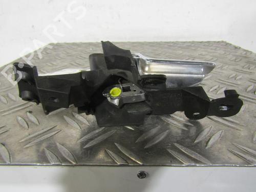 Used Front right interior door handle Front right interior door handle OPEL ZAFIRA A MPV (T98) 2.2 DTI 16V (F75) (125 hp) 25070019 25070019