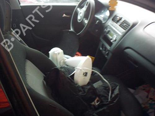 Front right lock VW POLO V (6R1, 6C1) 1.6 TDI | BP26938313C97 