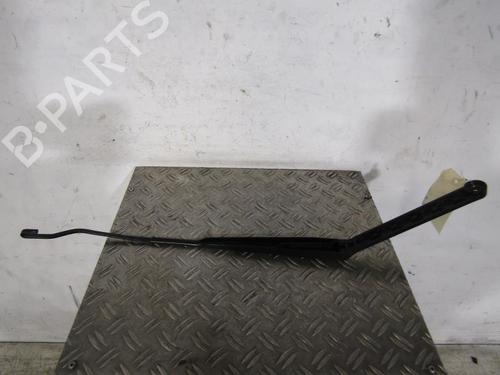 Front windshield wiper arm NISSAN X-TRAIL I (T30) 2.2 Di 4x4 | BP25069534C143 
