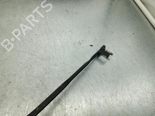 Used Front windshield wiper arm MERCEDES-BENZ C-CLASS (W204) [2007-2015]  25104365
