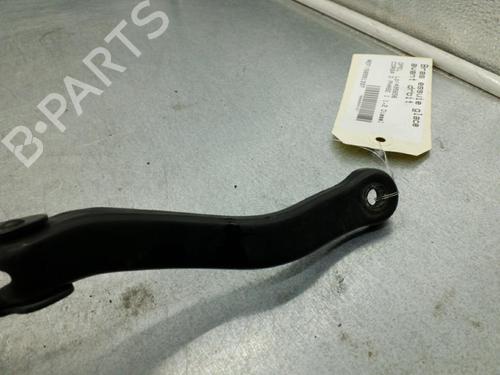 Used Front windshield wiper arm OPEL CORSA D (S07) 1.3 CDTI (L08, L68) (75 hp) 25062651