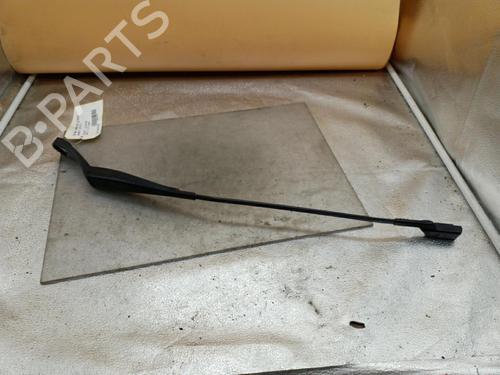 Used Front windshield wiper arm PEUGEOT 308 SW II (LC_, LJ_, LR_, LX_, L4_) 1.6 BlueHDi 120 (120 hp) 25089697
