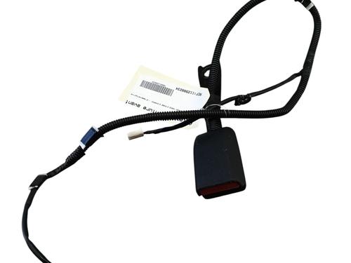 Seat buckle TOYOTA YARIS (_P13_) 1.5 Hybrid (NHP130_, NHP130) | BP29429111I32 