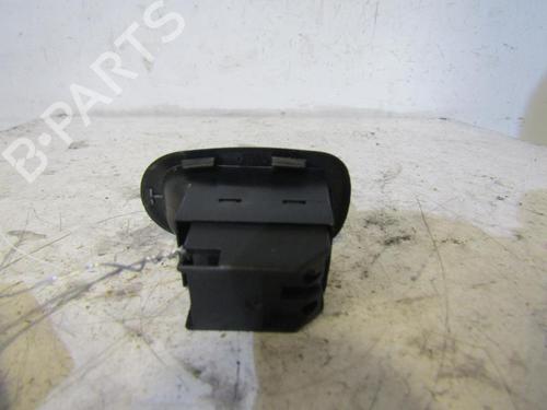 Used Right rear window switch Right rear window switch SEAT LEON (1M1) 1.9 TDI (110 hp) 25107122 25107122