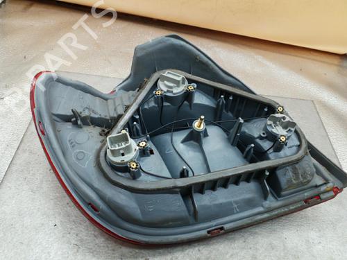 Højre baglygte TOYOTA YARIS (_P1_) 1.3 (NCP10, SCP12_) (86 hp) 25110439