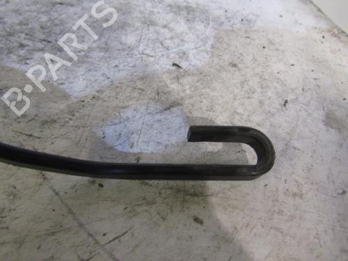 Front windshield wiper arm PEUGEOT 1007 (KM_) 1.4 HDi | BP25106303C143