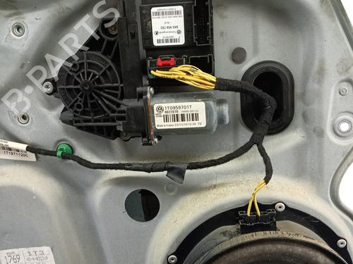 Used Front right window mechanism Front right window mechanism VW TOURAN (1T3) 2.0 TDI (140 hp) 28709081 28709081