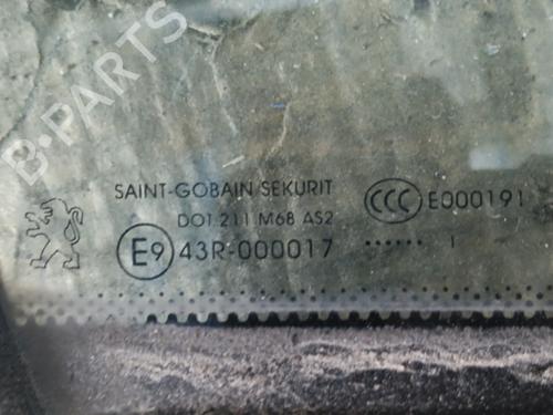 Front right quarter glass PEUGEOT 3008 I MPV (0U_) 1.6 VTi | BP26963953C112 