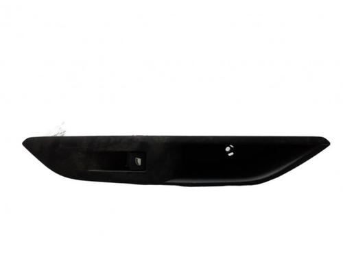 Used Left rear window switch Left rear window switch PEUGEOT 3008 II SUV (MC_, MR_, MJ_, M4_) 1.6 BlueHDi 120 (120 hp) 10731082 10731082