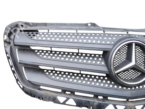 Grille MERCEDES-BENZ SPRINTER 3-t Van (B906) 211 CDI (906.611, 906.613) | BP30177151C40