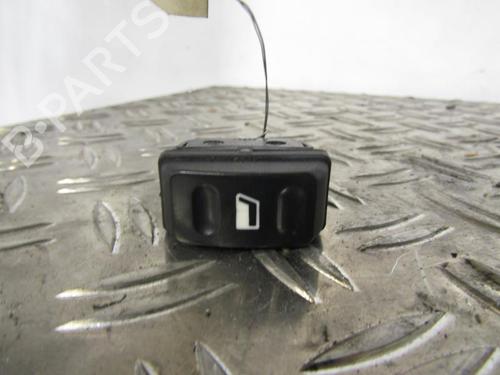 Used Right front window switch CITROËN XSARA PICASSO (N68) 1.8 16V (115 hp) 25070069