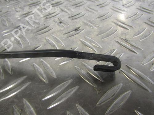 Used Front windshield wiper arm Front windshield wiper arm 25095915 25095915