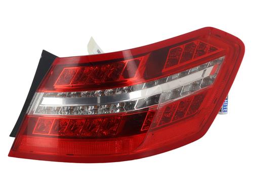 Used Right taillight Right taillight MERCEDES-BENZ E-CLASS (W212) E 220 CDI / BlueTEC (212.001, 212.002) (170 hp) 40271790 40271790