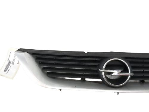 Used Grille OPEL VECTRA B Hatchback (J96) [1995-2003]  25087712