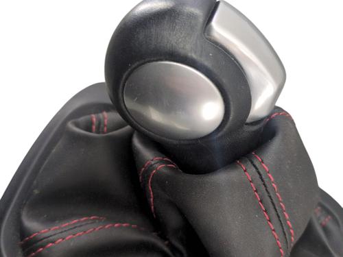 Used Shift knob Shift knob ALFA ROMEO GIULIETTA (940_) 1.4 TB (940FXA1A, 940FXT1A) (120 hp) 31587693 31587693