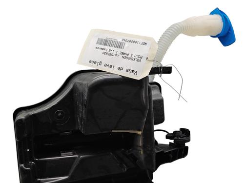 Used Windscreen washer tank VW POLO V (6R1, 6C1) 1.2 (60 hp) 25052935