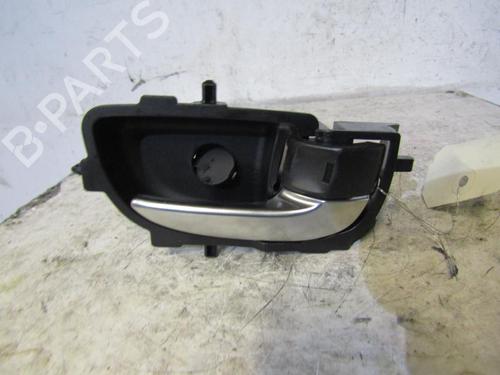 Used Rear right interior door handle TOYOTA YARIS (_P13_) 1.5 Hybrid (NHP130_, NHP130) (101 hp) 25079204