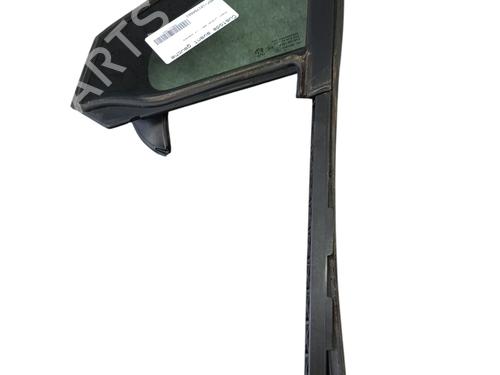 front-left-quarter-glass-peugeot-2008-i-cu_-2013-32704845 main image