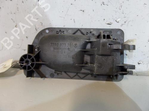 Used Rear left interior door handle Rear left interior door handle RENAULT LAGUNA I (B56_, 556_) 1.6 16V (B568, B561) (107 hp) 25070514 25070514