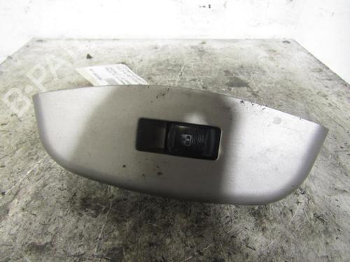 Used Right rear window switch CHEVROLET AVEO / KALOS Hatchback (T200) 1.4 16V (94 hp) 25105575