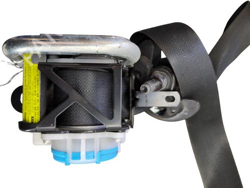 Used Front left seatbelt Front left seatbelt TOYOTA YARIS (_P13_) 1.3 (NSP130_, NSP130) (99 hp) 28521682 28521682