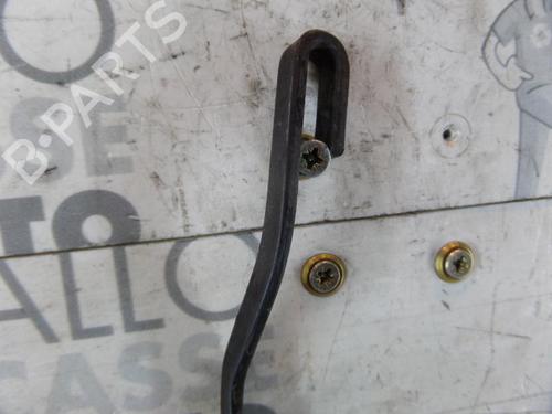 Front windshield wiper arm FORD FIESTA V (JH_, JD_) 1.6 TDCi | BP25086842C143 