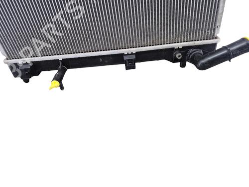 Used Water radiator Water radiator TOYOTA YARIS (_P13_) 1.3 (NSP130_, NSP130) (99 hp) 30968984 30968984