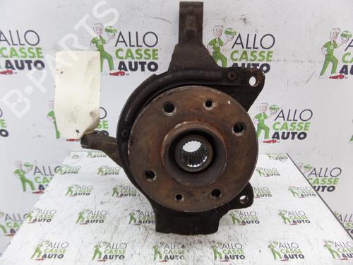 Used Right front steering knuckle Right front steering knuckle RENAULT SAFRANE I (B54_) 2.0 (B540) (105 hp) 25071295 25071295