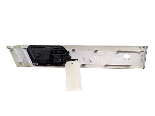 Used Front left interior door handle Front left interior door handle LAND ROVER RANGE ROVER SPORT I (L320) 2.7 D 4x4 (190 hp) 28048451 28048451