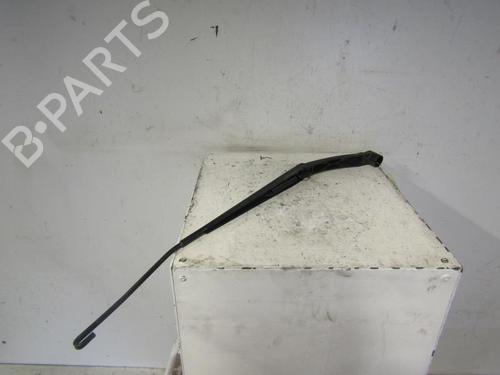 Used Front windshield wiper arm NISSAN QASHQAI II SUV (J11, J11_) 1.5 dCi (110 hp) 25083356