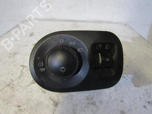 Used Headlight switch SEAT ALTEA (5P1) 1.9 TDI (105 hp) 25107138