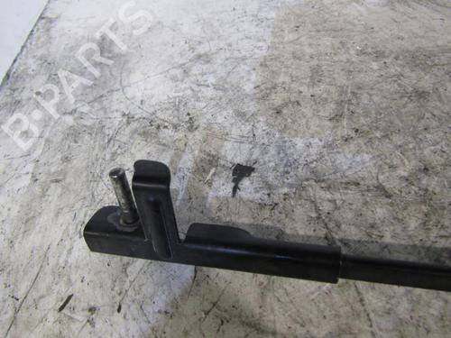 front-windshield-wiper-arm-mazda-3-bk-2003-2004-2005-2006-2007-2008-2009-25079067 main image