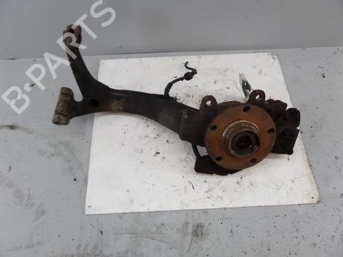 Used Right front steering knuckle VW PASSAT B5 (3B2) 2.3 VR5 (150 hp) 25086186