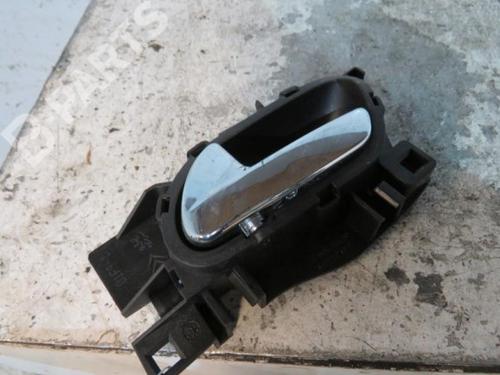 Used Rear left interior door handle Rear left interior door handle PEUGEOT 308 I (4A_, 4C_) 1.6 HDi (90 hp) 10604264 10604264