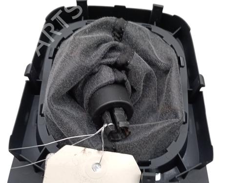 Used Gear lever VW SCIROCCO III (137, 138) 1.4 TSI (160 hp) 29513754