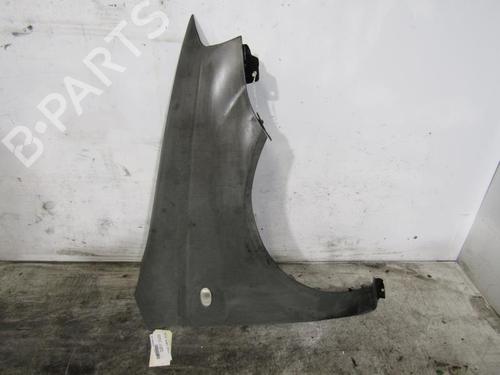 Used Right front fenders CHEVROLET AVEO / KALOS Hatchback (T200) 1.4 16V (94 hp) 25105589