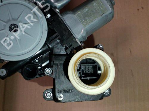 Used Front left window mechanism TOYOTA YARIS (_P9_) 1.0 VVT-i (KSP90_, KSP90R) (69 hp) 25096496