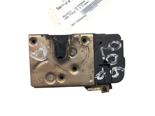 Used Front right lock PEUGEOT 206 Hatchback (2A/C) 2.0 HDI 90 (90 hp) 25059476